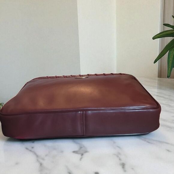 Etienne Aigner Burgundy Leather Clutch In Great Conditon - Picture 7 of 9